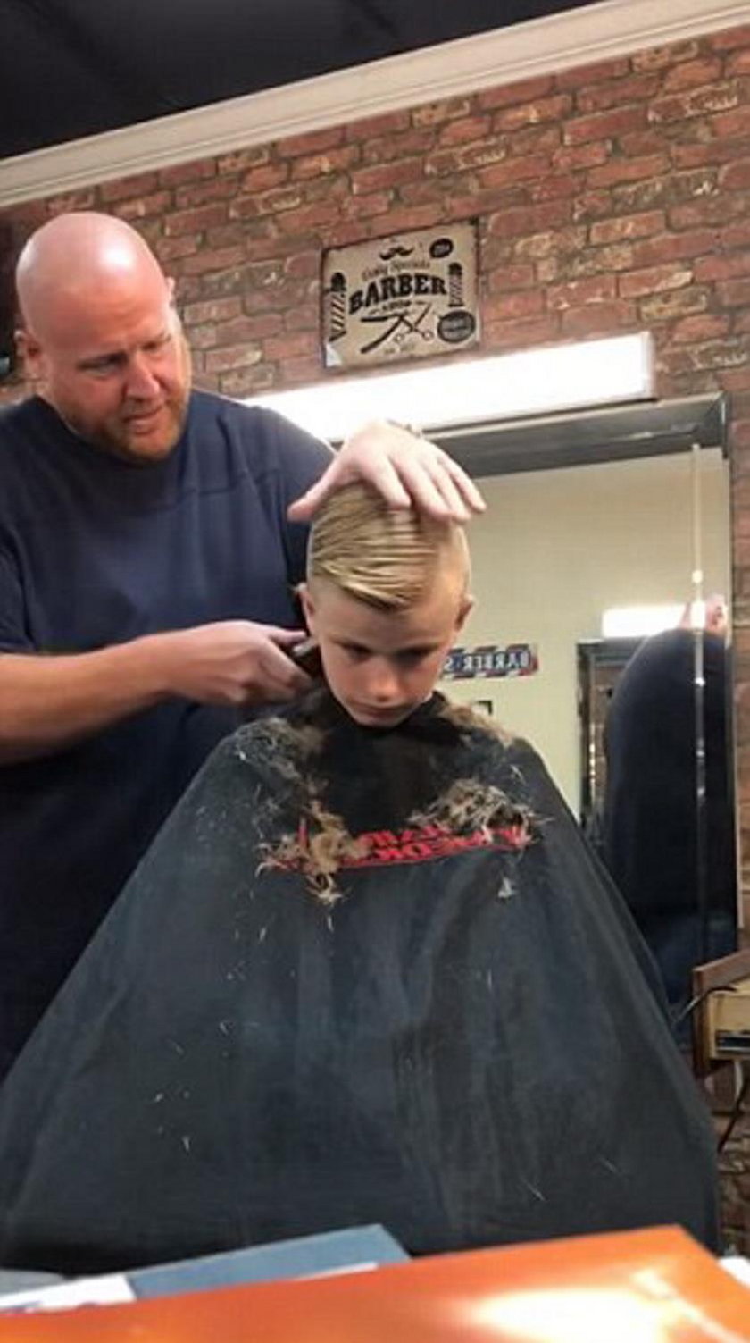 Horror u fryzjera. 10-latek krzyczał z przerażenia...