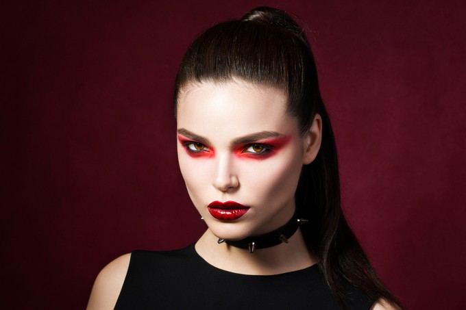 Szemszín-változtató cseppek: veszélyes halloweeni trend terjed a TikTokon