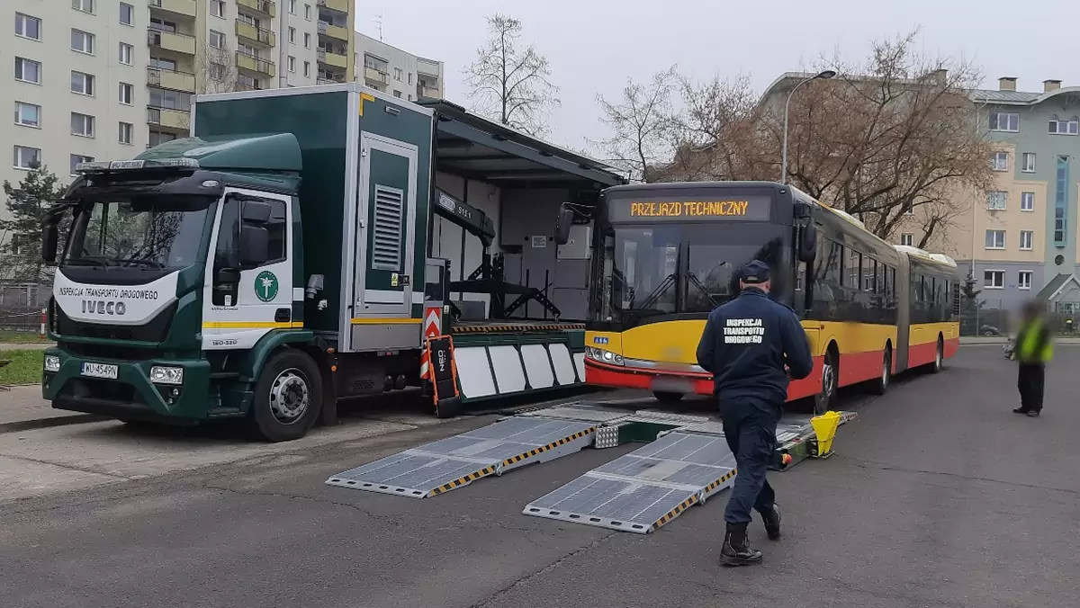 Funkcjonariusze ITD skontrolowali autobusy na Mazowszu