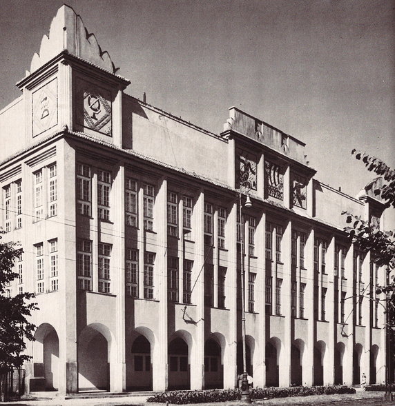 Jeden z budynków SGPiS - Rakowiecka 24 - zdjęcie (skan) pochodzi z albumu "Warszawa 1960" wyd. Arkady