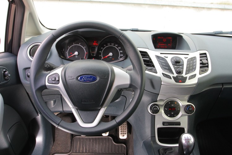 Ford ford fiesta