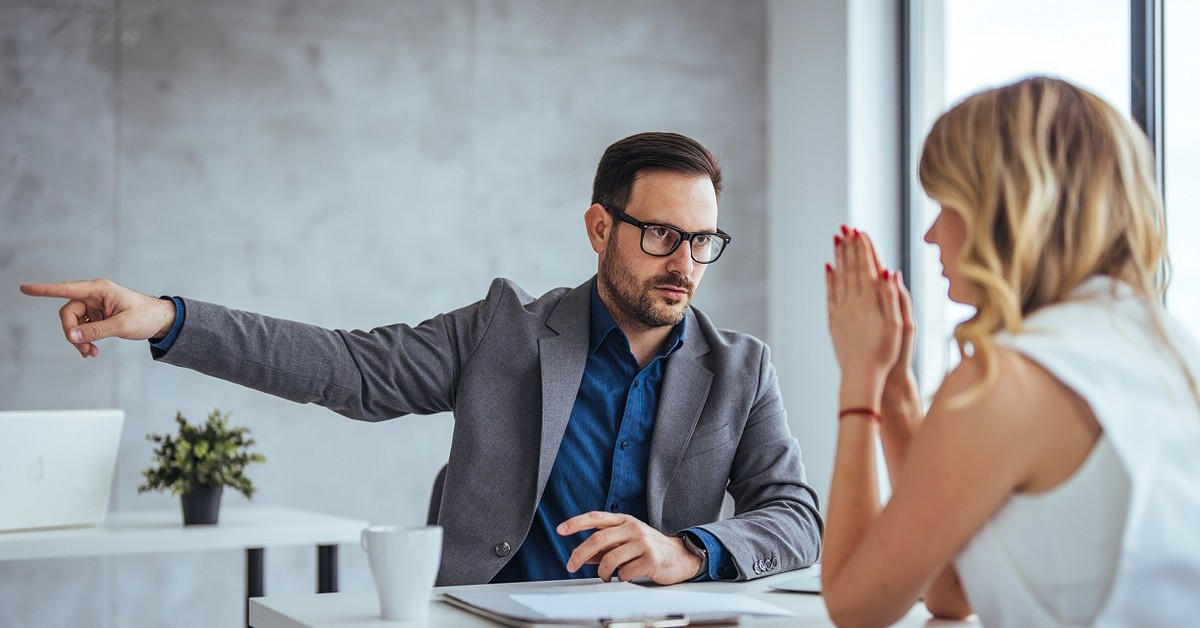 Komu AI zabierze pracę? MRPiPS pracuje nad stworzeniem listy zawodów chronionych przed AI. Kto jest najbardziej zagrożony?