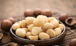 Zamień porcję mięsa na garść orzechów. By żyć dłużej