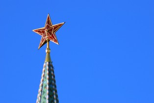 Polacy coraz bardziej podatni na rosyjską propagandę? [BADANIE]