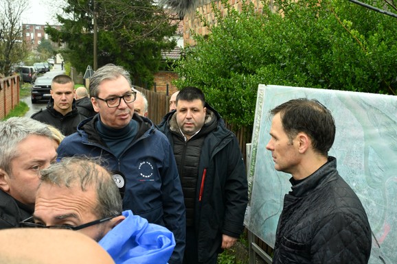 Vučić o nesreći na Filozofskom fakultetu: Velika je tragedija da na našem univerzitetu neko strada, moramo da sačekamo nadležne organe (VIDEO)