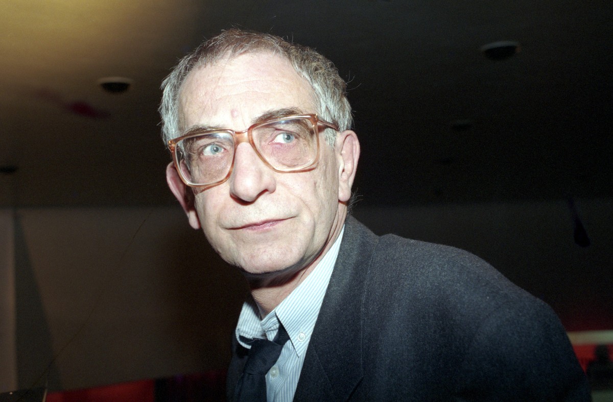 Krzysztof Kieślowski zmarł 25 lat temu. Kim był twórca "Dekalogu" i trylogii "Trzy kolory"