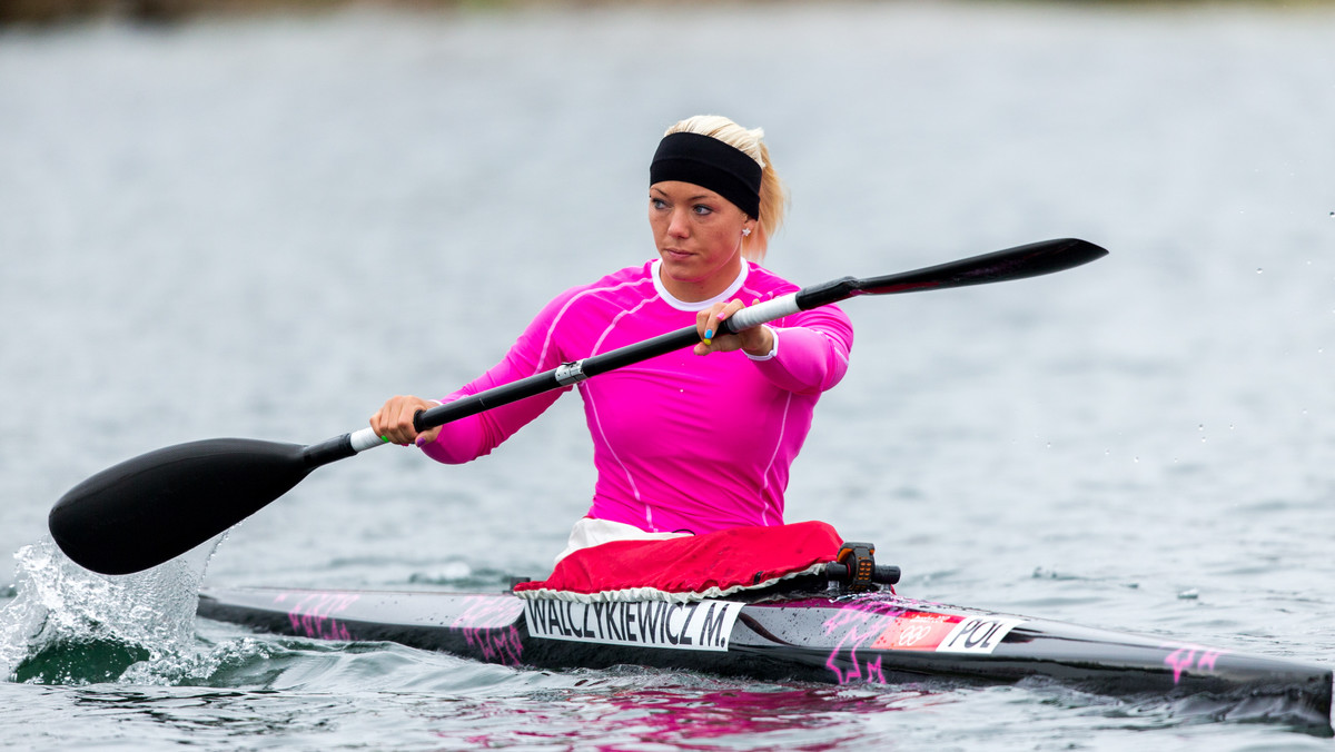 Marta Walczykiewicz, polska faworytka do medalu, w biegu eliminacyjnym uzyskała 42,290 sek. czas i z drugiej pozycji awansowała do półfinału konkurencji.