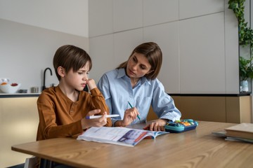 Gyermekkori hiperaktivitás: a megnagyobbodott garatmandula is okozhatja