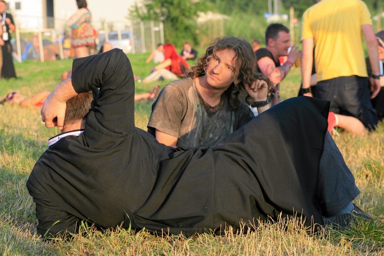 Przystanek Woodstock i Jezus. Księża i siostry zakonne ewangelizują woodstockowiczów