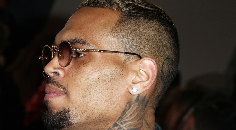 Chris Brown megint nem bírt magával