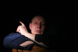 Jasnowidz Jackowski wie, gdzie jest Jacek Jaworek? Dotknął jego czapki