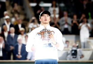 Zwycięstwo Świątek nakręca modę na tenis. Branża wciąż czeka na boom