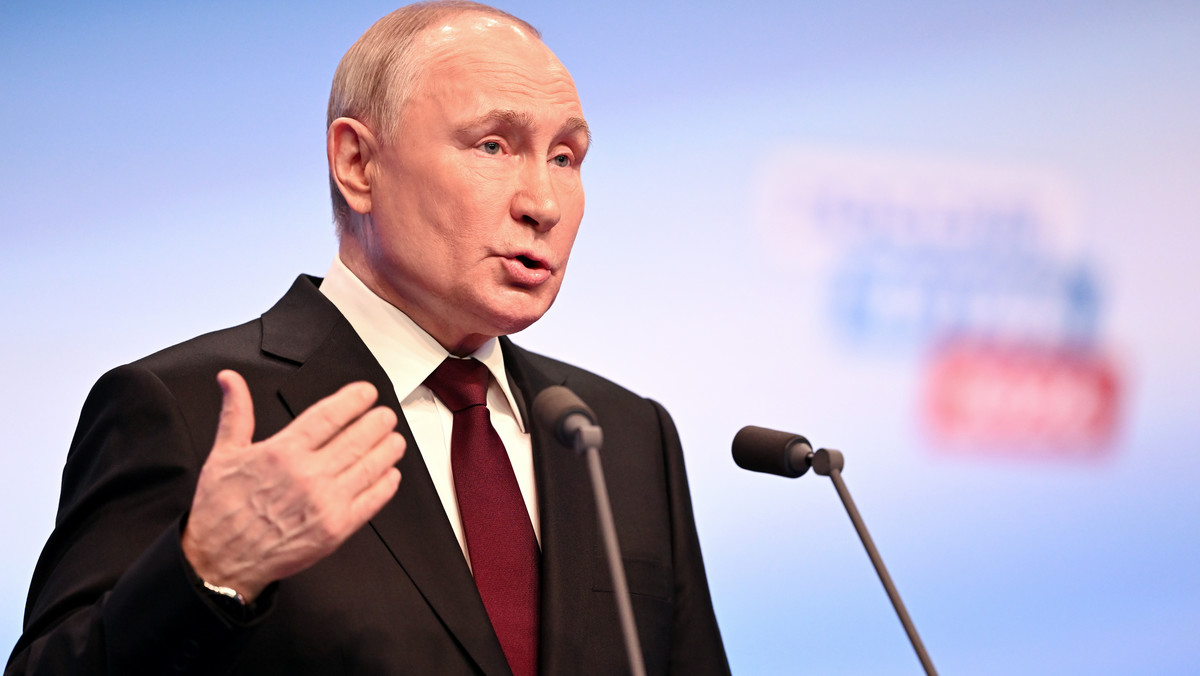 Władimir Putin reaguje na słowa Macrona. "Nikt nie chciałby takiego scenariusza"