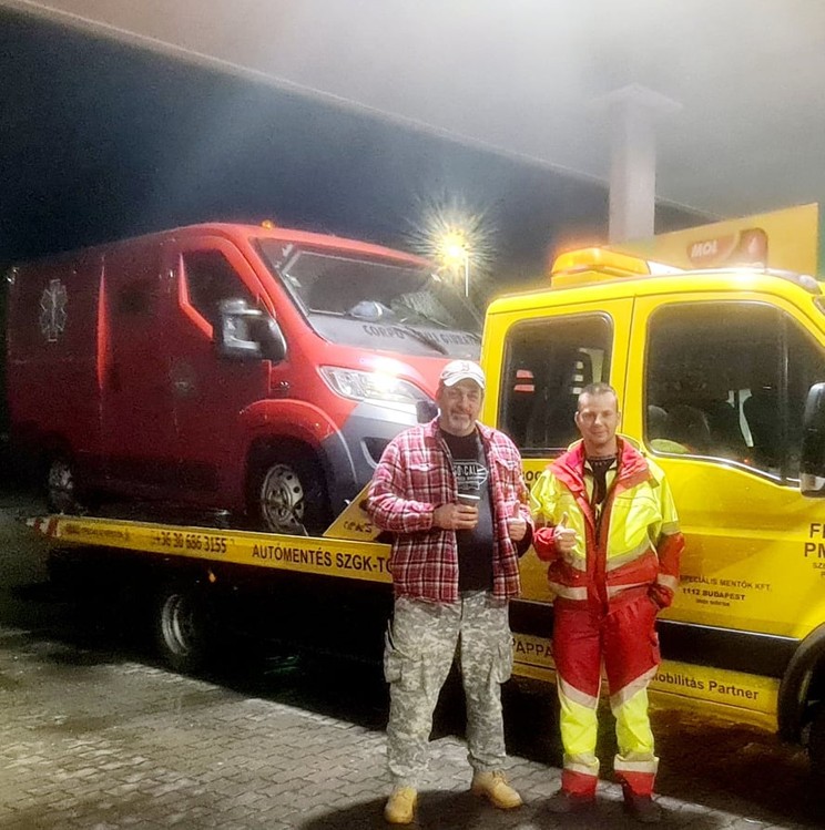 Oliver és magyar segítője, Bognár Lénárd