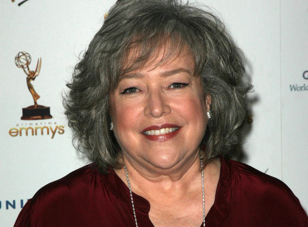 Kathy Bates gościnnie w serialu "Dwóch i pół"