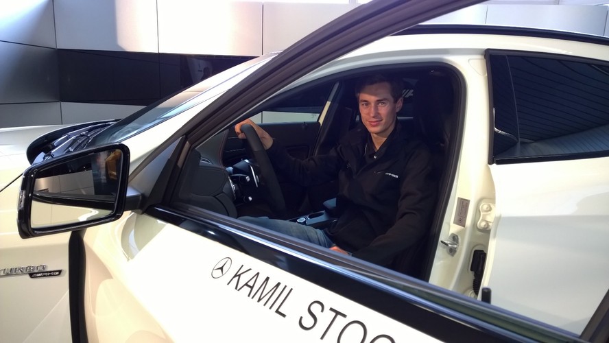 Kamil Stoch i mercedes GLA 45 AMG