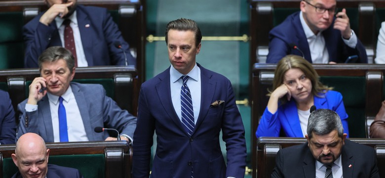 Krzysztof Bosak: Decyzja Trzaskowskiego narusza zasadę neutralności