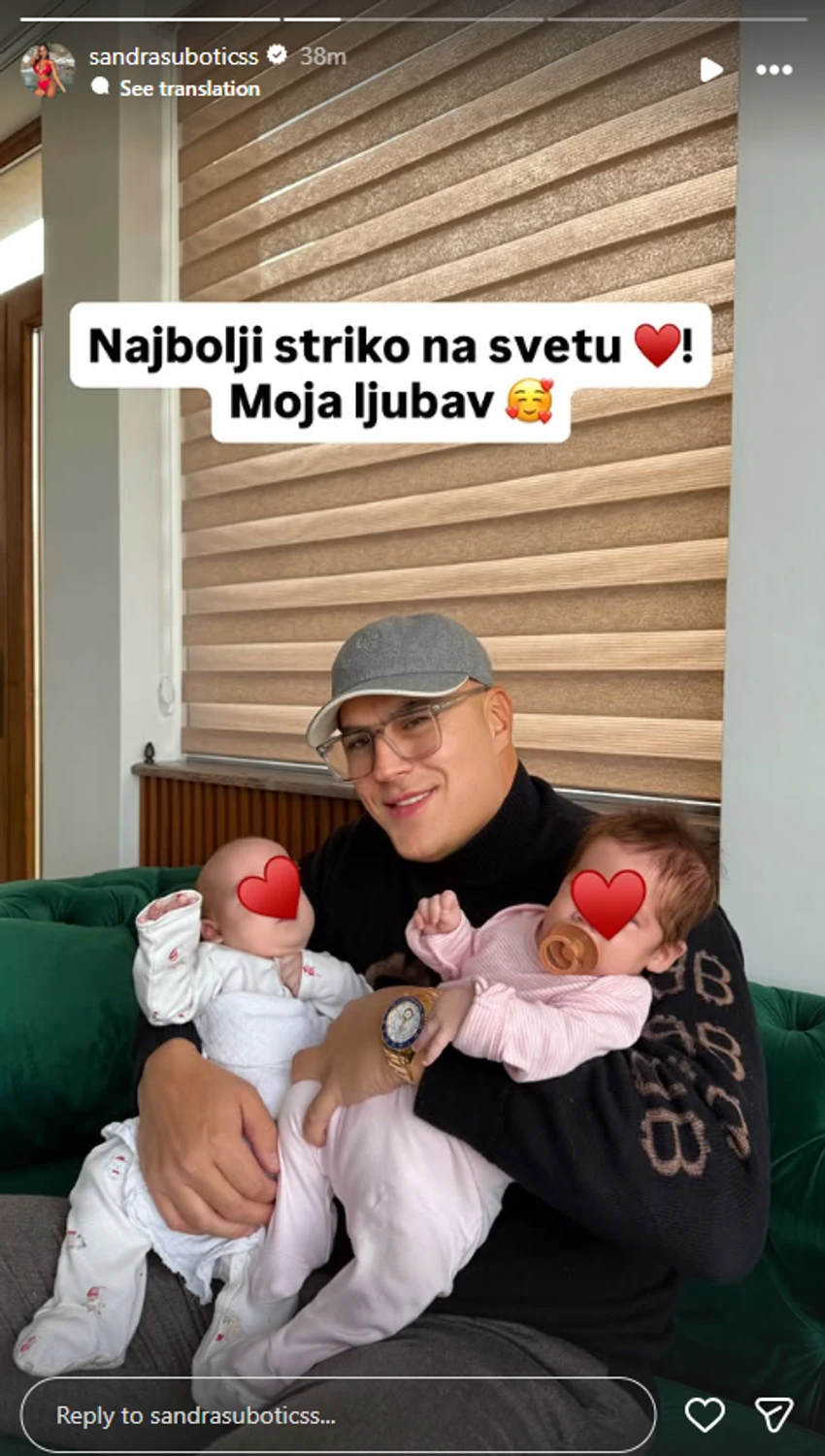 STARLETA OBJAVILA SLIKU 24 GODINE STARIJEG SUPRUGA BIZNISMENA (52) Varao je se drugaricom, a sad pozira sa blizancima: Tek da vidite LUKS VILU U KOJOJ ŽIVE