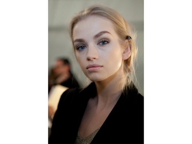 Makijaż Bobbi Brown dla Tibi w stylu Boyish Charm na New York Fashion Week Autumn/Winter 2011