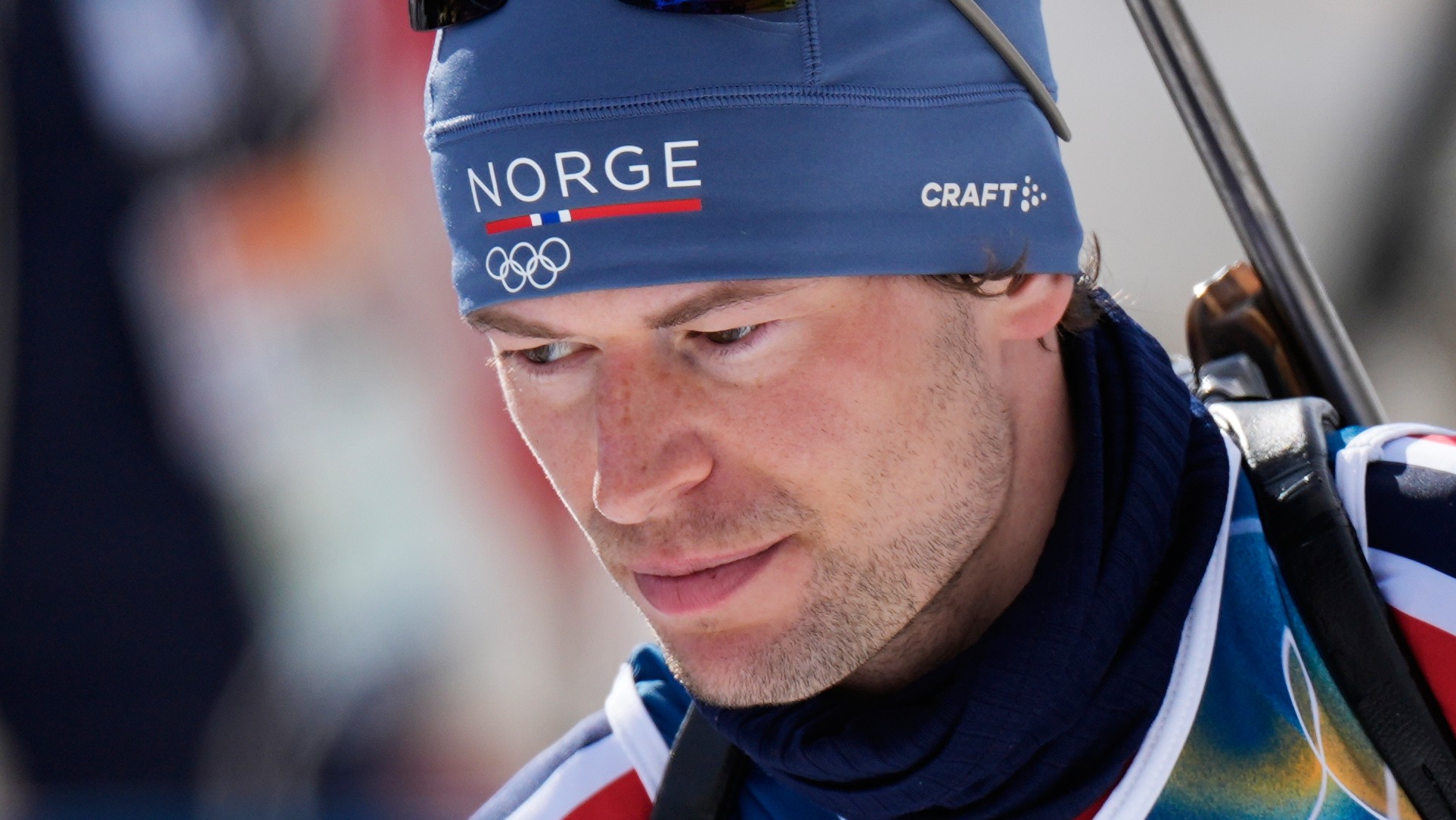 Nórsky biatlonista Sturla Holm Lægreid.