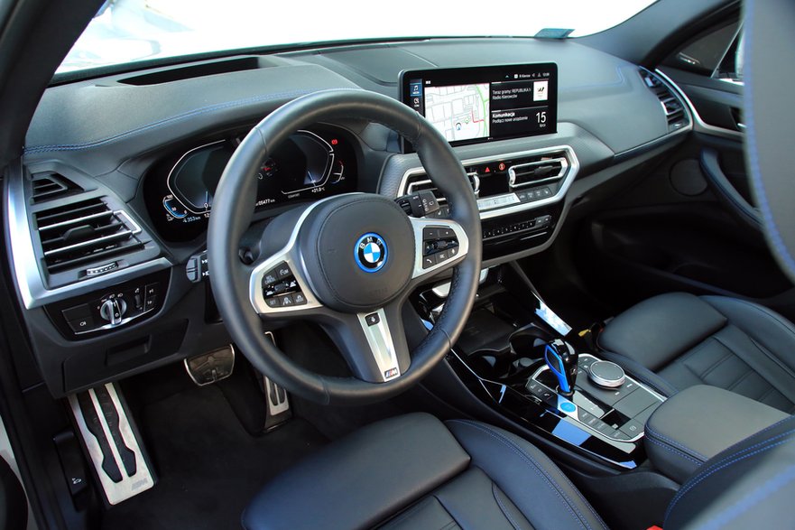 BMW iX3