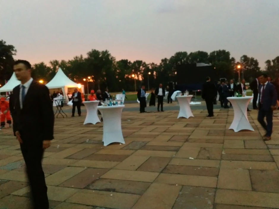 Kiša rasterala goste