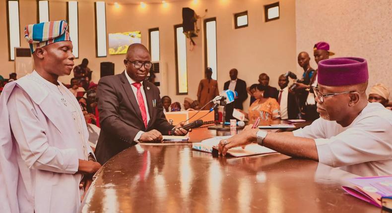 Aiyedatiwa inaugurating new commissioners in Akure  [NAN]