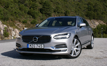 Volvo V90 Momentum Pro Polestar AWD Getr 2.0 D5 241KM 177KW