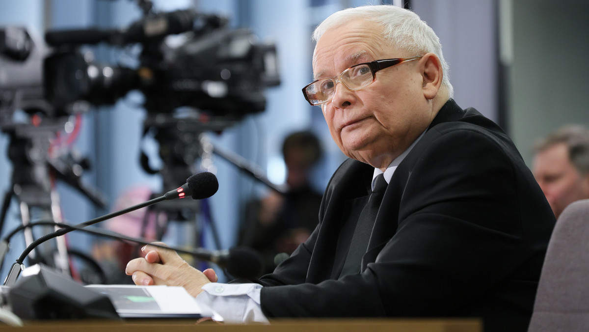 Pegasus. Prezes Kaczyński nie złożył przysięgi . "Zrobił z siebie osobę niewiarygodną"