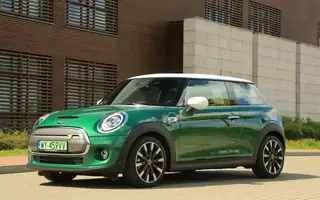 Elektryczny Mini Cooper SE – tylko eko czy też fun?