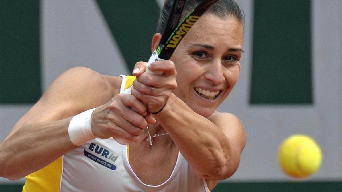 21-letnia Hiszpanka po raz drugi w karierze awansowała do najlepszej ósemki French Open. W poniedziałek Garbine Muguruza 6:3, 6:4 pokonała Włoszkę Flavię Pennettę. W walce o półfinał 20. zawodniczka klasyfikacji WTA zagra z Lucie Safarovą z Czech.