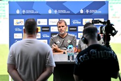 Trener Radomiaka nie zostawił suchej nitki na arbitrze. 'To wstyd dla piłki nożnej'