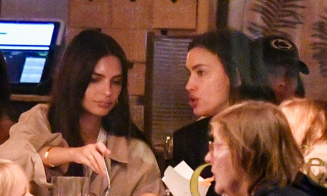 Irina Šajk i Emili Ratajkovski