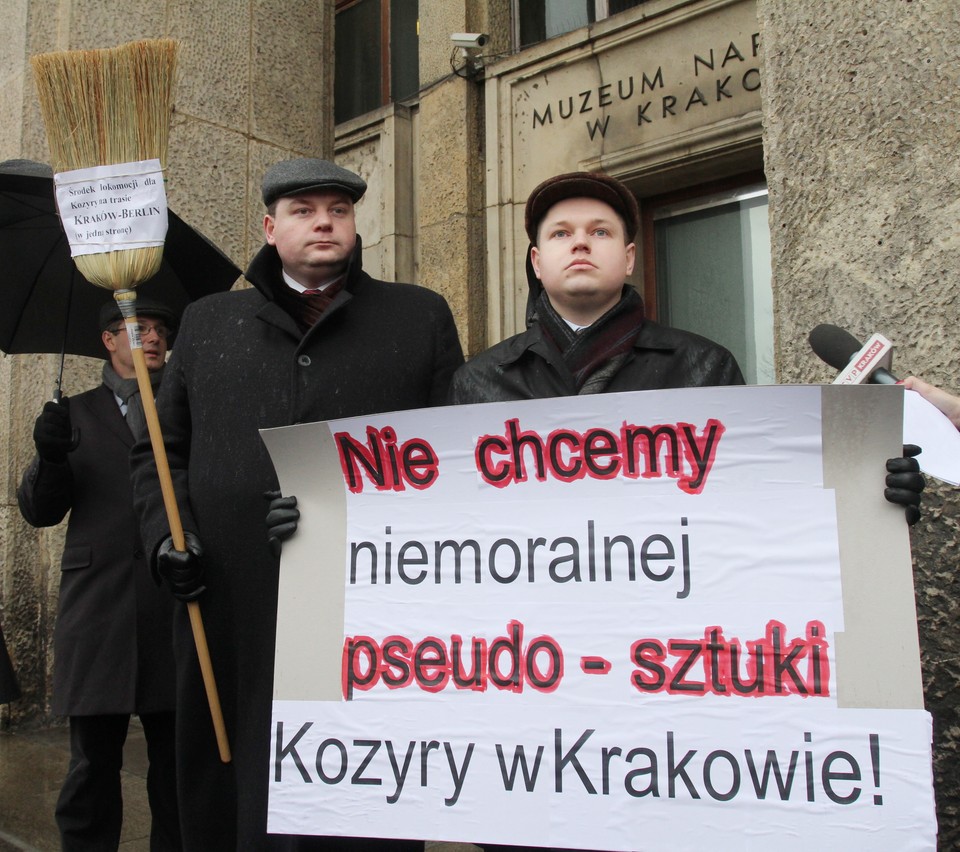 Protest przeciwko pracom Katarzyny Kozyry