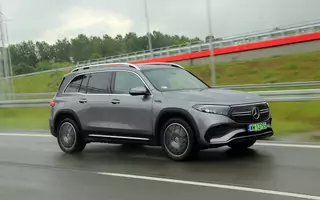 Mercedes EQB 350 4Matic – czy to elektryk na długie trasy? 