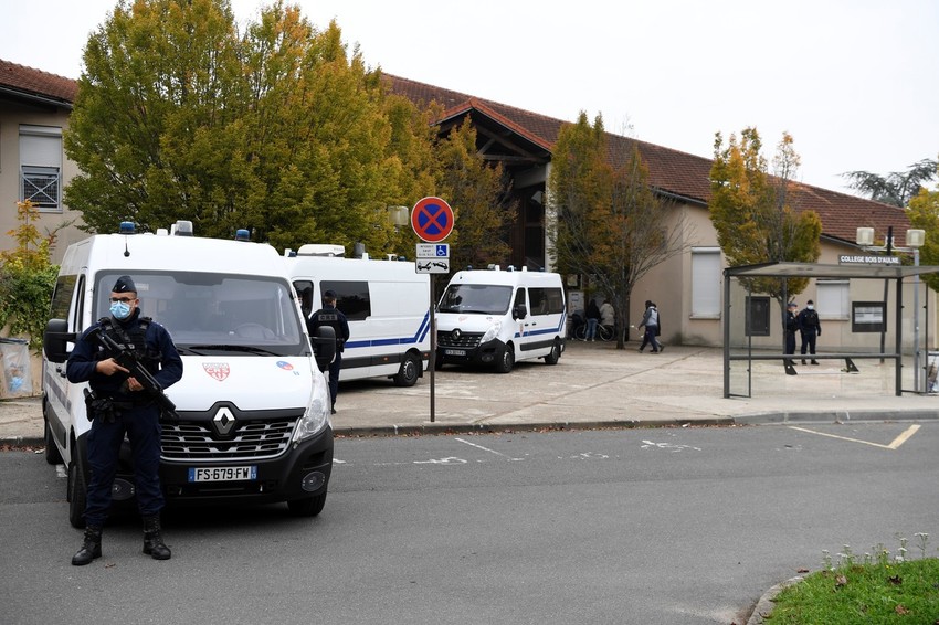 Ubistvo nastavnika u Parizu