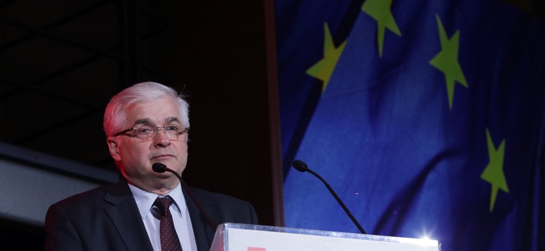 Timmermans rozdający ulotki w Warszawie? W ten sposób ma wesprzeć kampanię Cimoszewicza