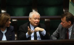 PiS szykuje ofensywę: Kompromis z Dudą w sprawie sądów otwiera drogę do kolejnych zmian w państwie