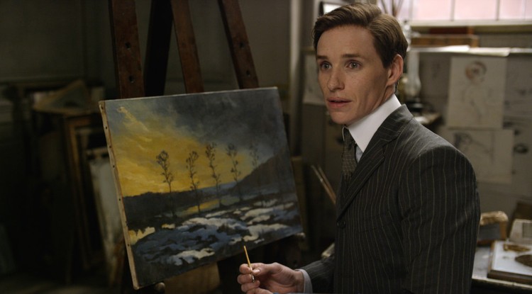 Eddie Redmayne A dán lány című filmben, a trasznemű Lili Elbe szerepében