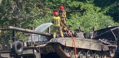 PILNE! Pożar czołgu i wybuchy na autostradzie A6. Co się dzieje pod Szczecinem?!