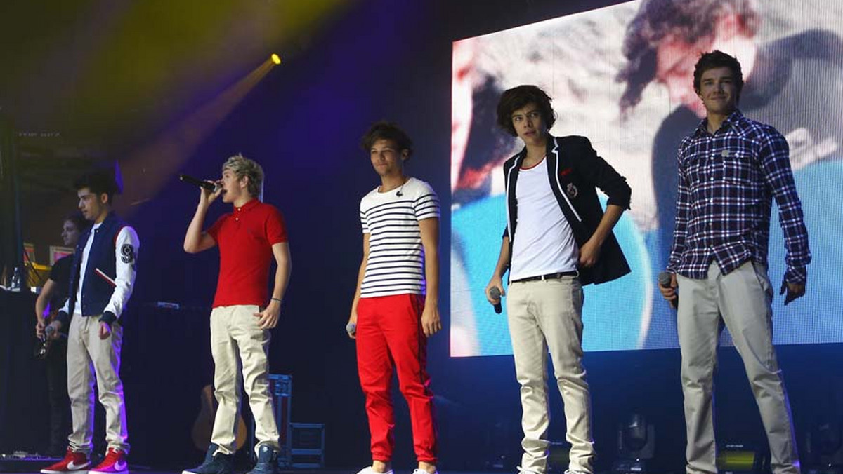 Album "Up All Night" grupy One Direction uzyskał w Polsce złoty status.