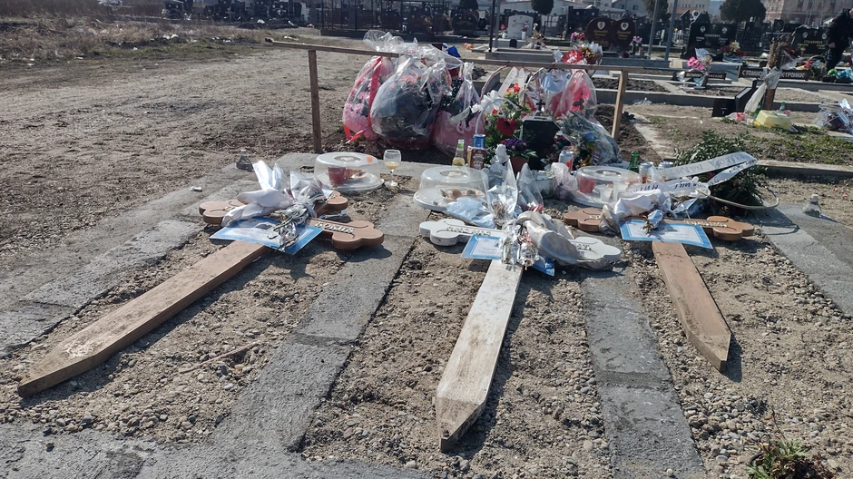 Tri krsta za tri groba porodice Đokić iz Aleksinca