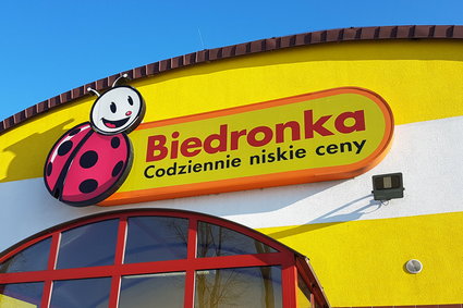 2100 plus w Biedronce. Pracownicy dostaną nagrody