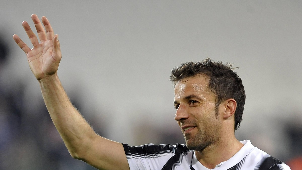 Wielkiego wyczynu w środowym meczu Serie A przeciwko Lazio Rzym dokonał Alessandro Del Piero. Ikona Juventusu zagrała dla tego klubu po raz 700. Napastnik swój jubileusz uświetnił bramką.