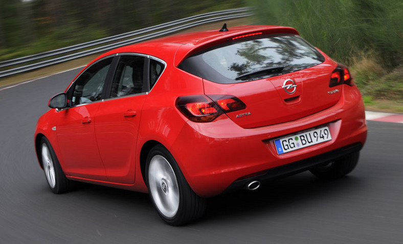 Opel Astra: pierwsze wrażenia z jazdy