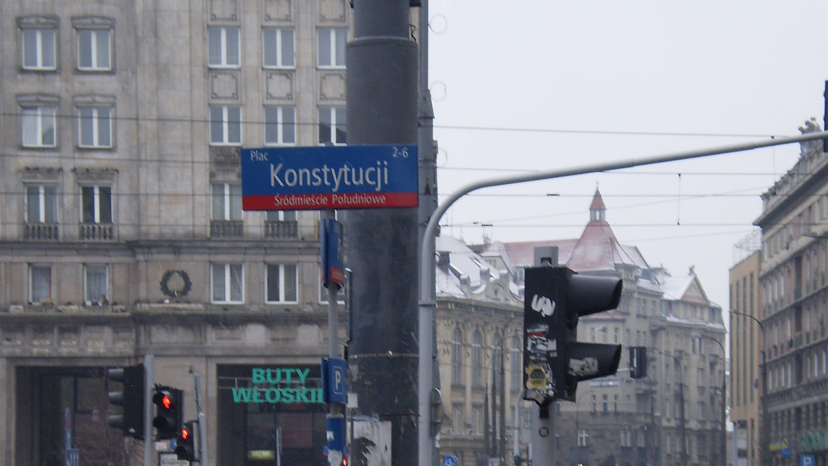 W Hotelu MDM przy warszawskim Placu Konstytucji wybuchł pożar. Osoby, które przebywały w hotelu, zostały ewakuowane.