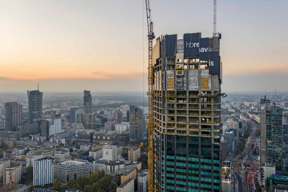 Warszawa ma najwyższy wieżowiec w Unii Europejskiej. Varso ma już 310 metrów! 