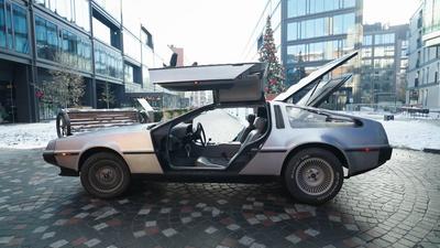 "Dla Polaków samochód jest bardzo ważny". Poznajcie historię DeLoreana i pana Krzysztofa