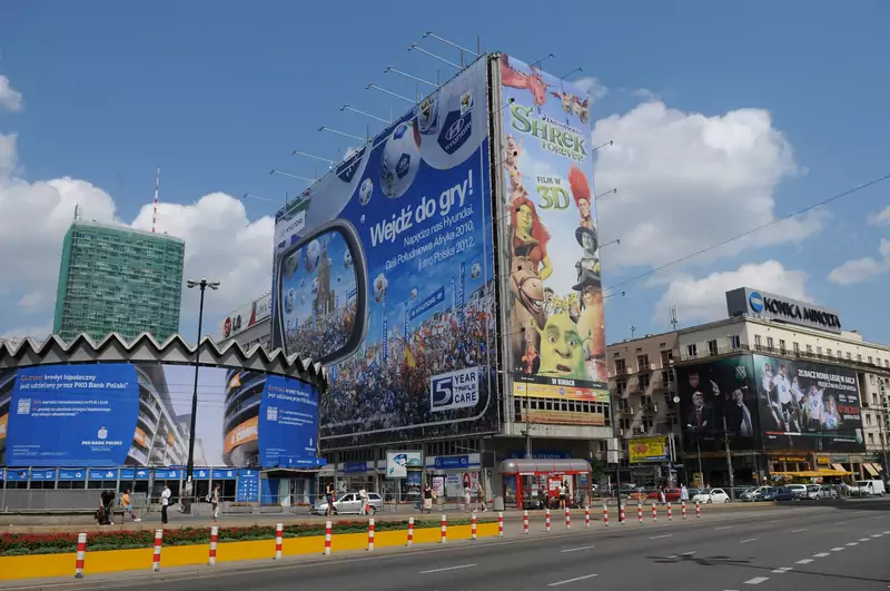 Reklamy i billboardy zostaną w krajobrazie Warszawy