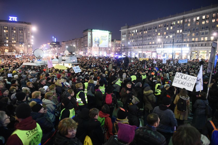 Kobiety protestują 8 marca